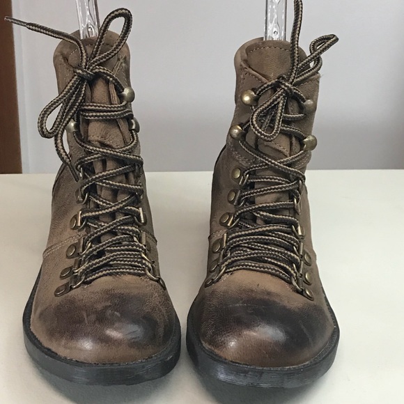 distressed combat boots womens